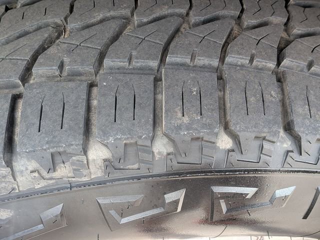 Used 2022 Ford F150 Lariat w/ Max Trailer Tow Package image 11