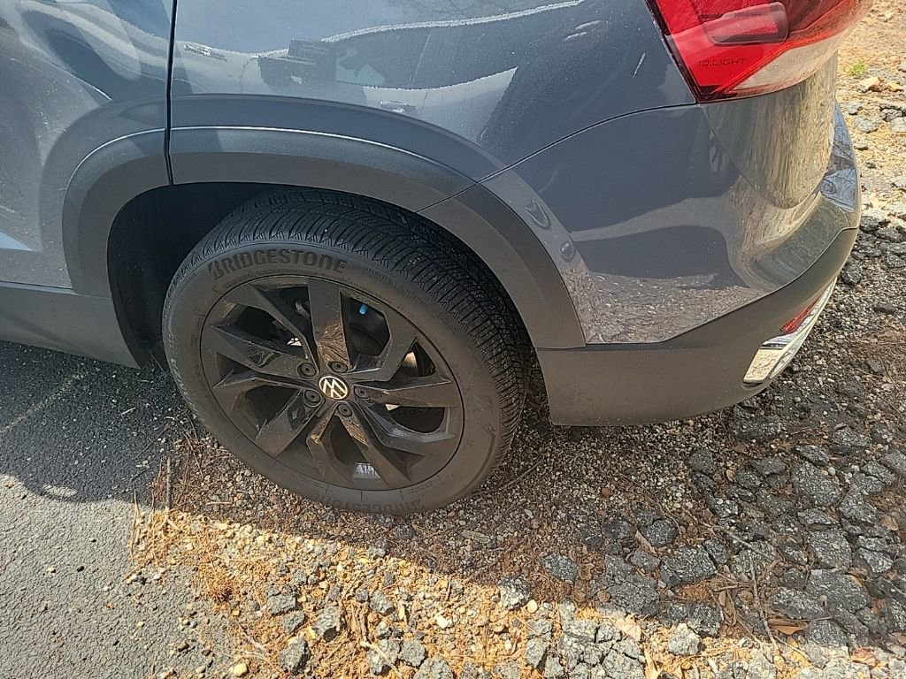 Used 2024 Volkswagen Taos SE image 13