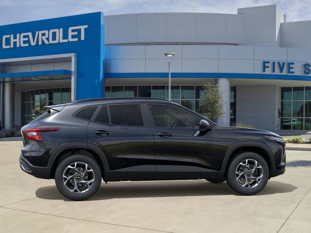 New 2026 Chevrolet Trax LT w/ Driver Confidence Package image 5