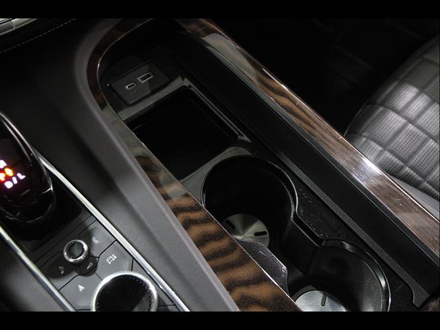 Used 2022 Cadillac Escalade Sport Platinum AWD/4WD image 18