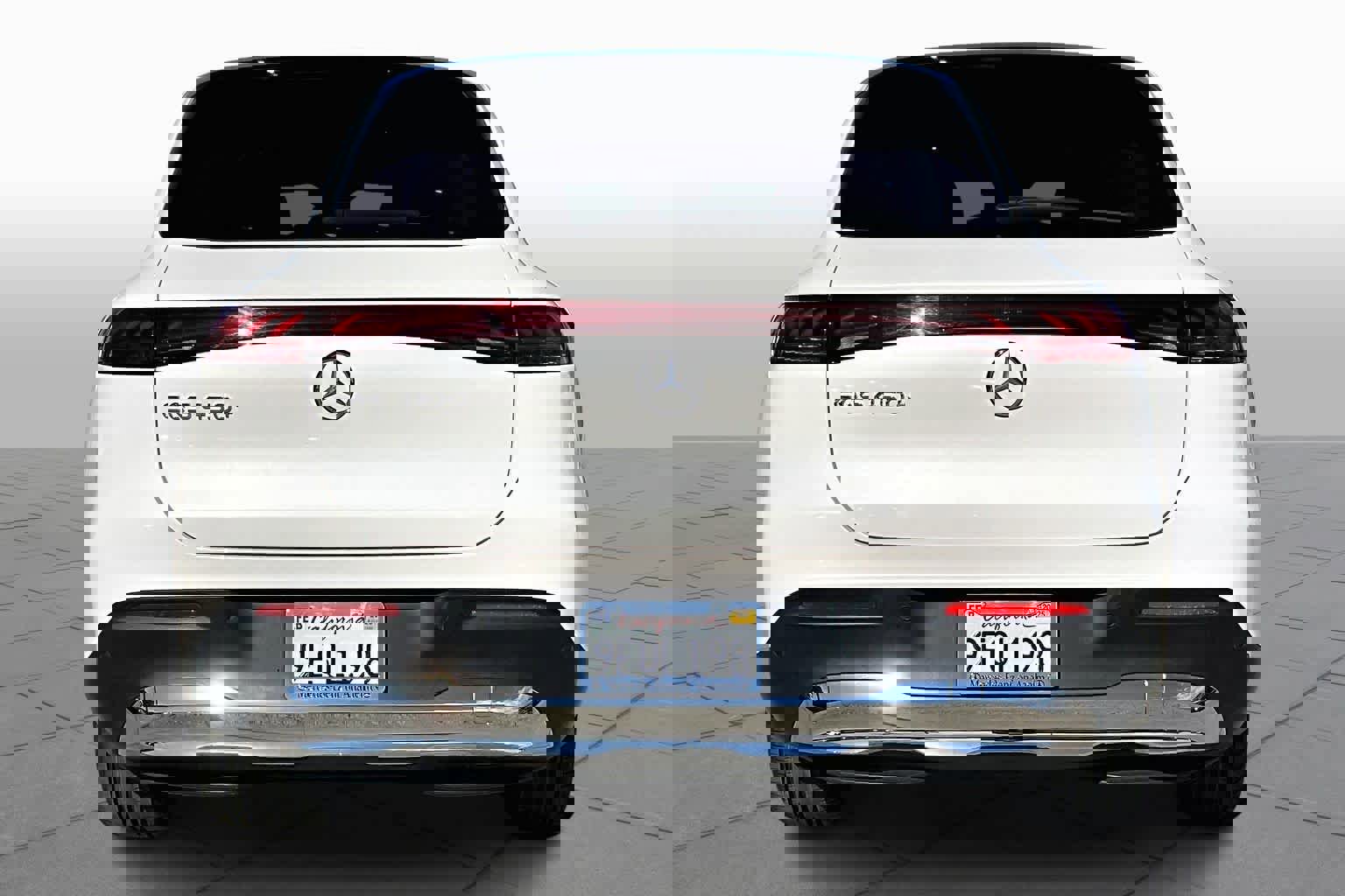 Used 2023 Mercedes-Benz EQS 450+ SUV image 5