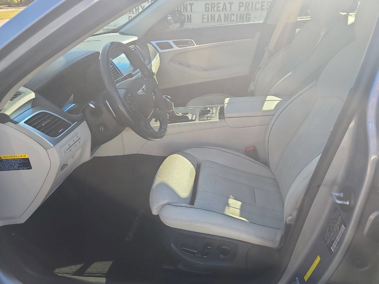 Used 2016 Hyundai Genesis 3.8 w/ Option Group 04 image 16