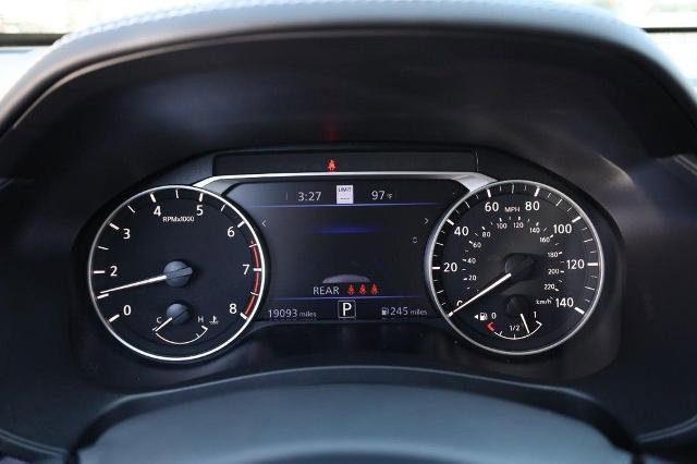 Used 2025 Nissan Altima 2.5 SV w/ SV Premium Package FWD image 11