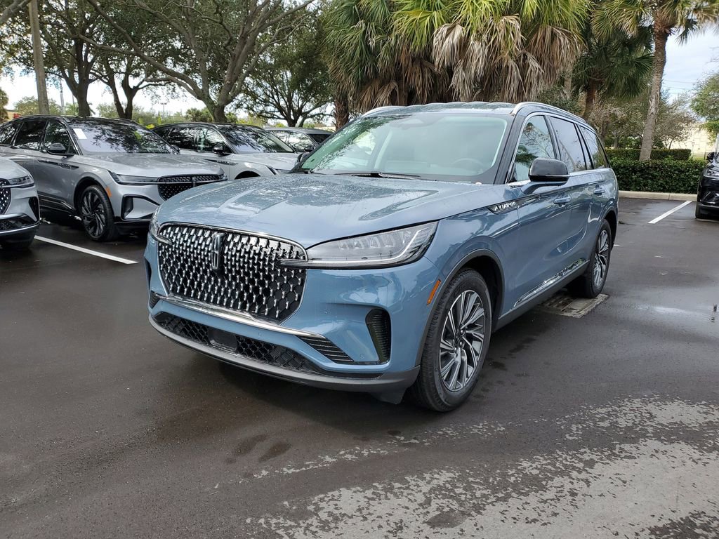 New 2026 Lincoln Aviator 2WD image 2