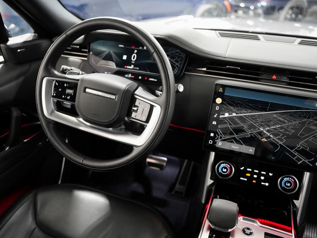 Used 2023 Land Rover Range Rover SE image 11