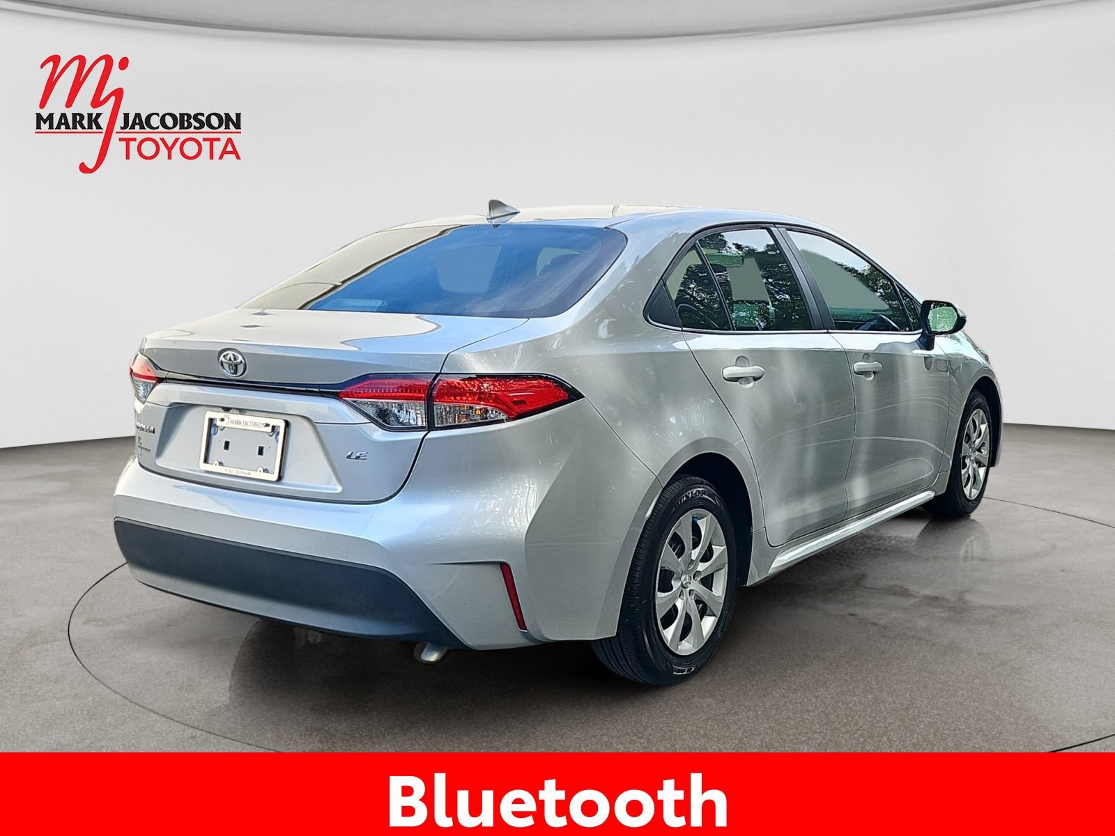 Used 2024 Toyota Corolla LE FWD image 9