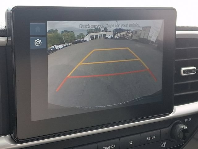 Used 2023 Hyundai Venue SEL FWD image 4