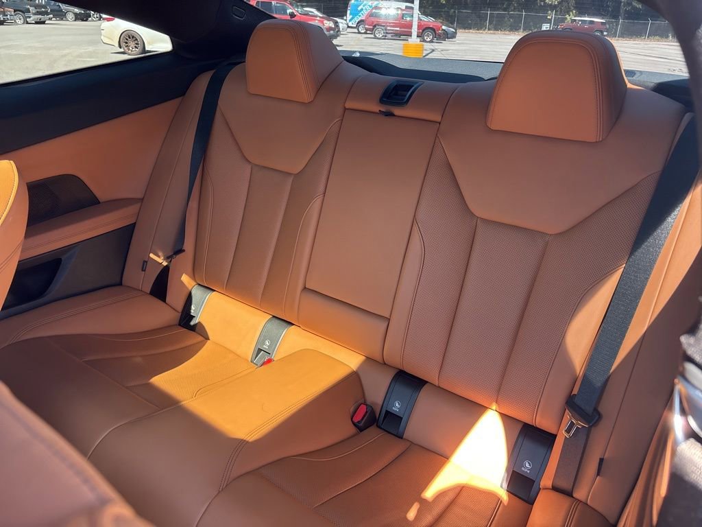 Used 2024 BMW 430i Coupe w/ Convenience Package RWD image 21