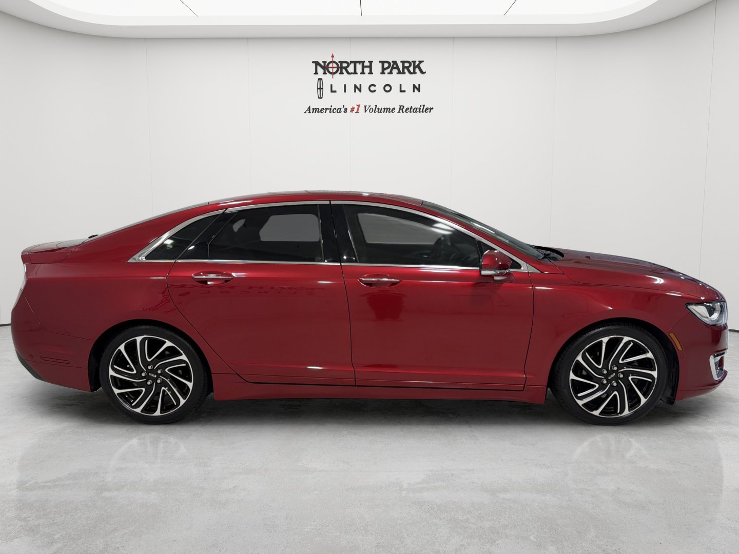 Used 2020 Lincoln MKZ Reserve AWD/4WD image 6