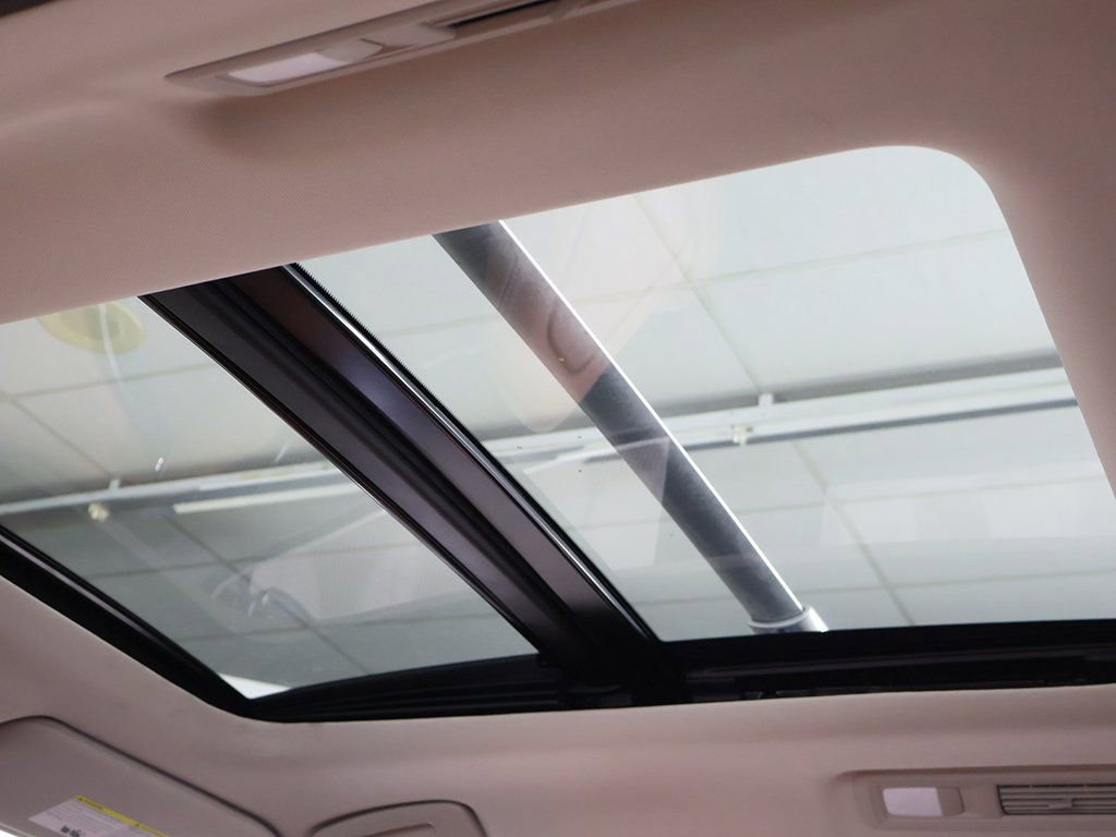 Used 2023 INFINITI QX60 Sensory w/ Cargo Package image 27