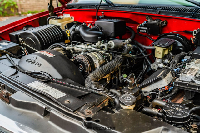 Used 1999 Chevrolet Tahoe LS image 17