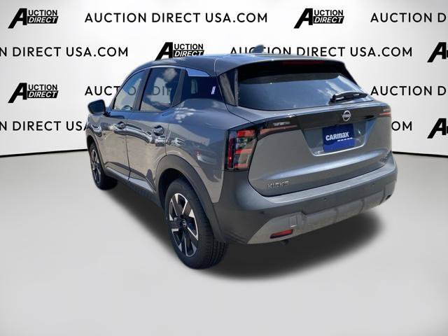 Used 2025 Nissan Kicks SV AWD/4WD image 12
