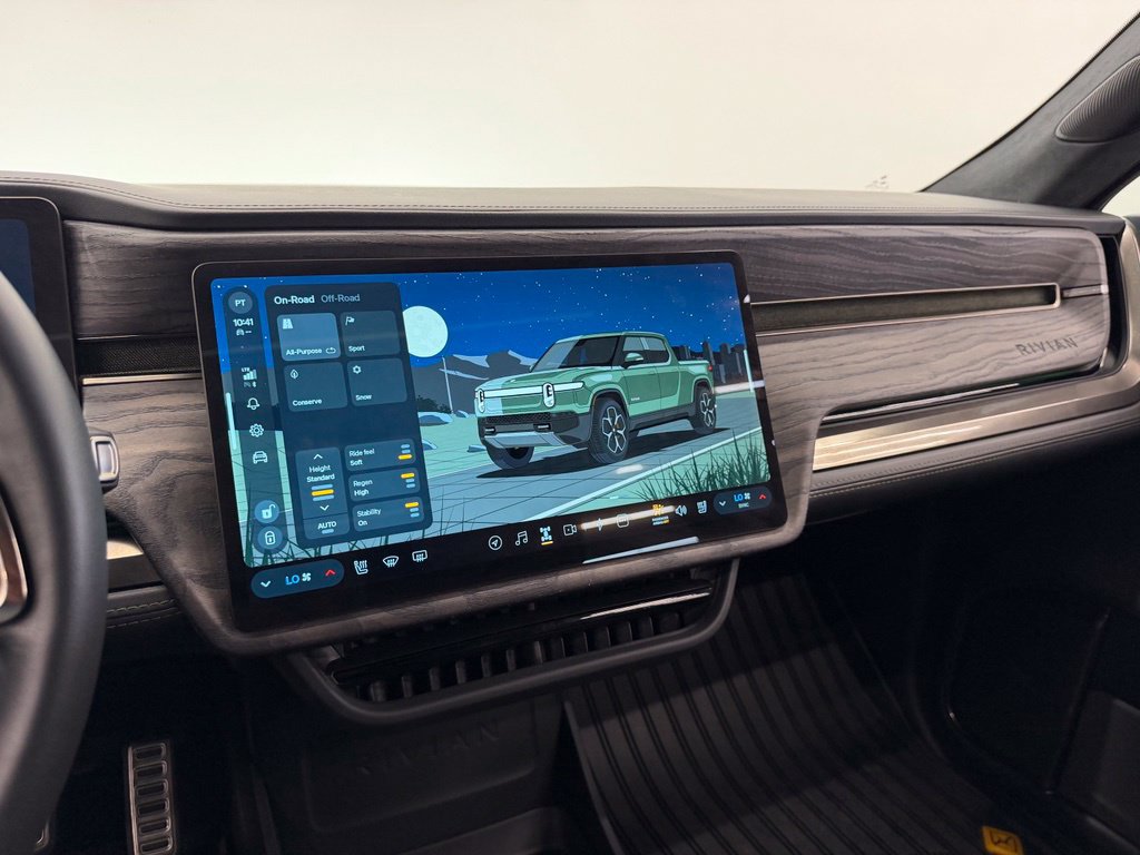 Used 2022 Rivian R1T Adventure AWD/4WD image 23