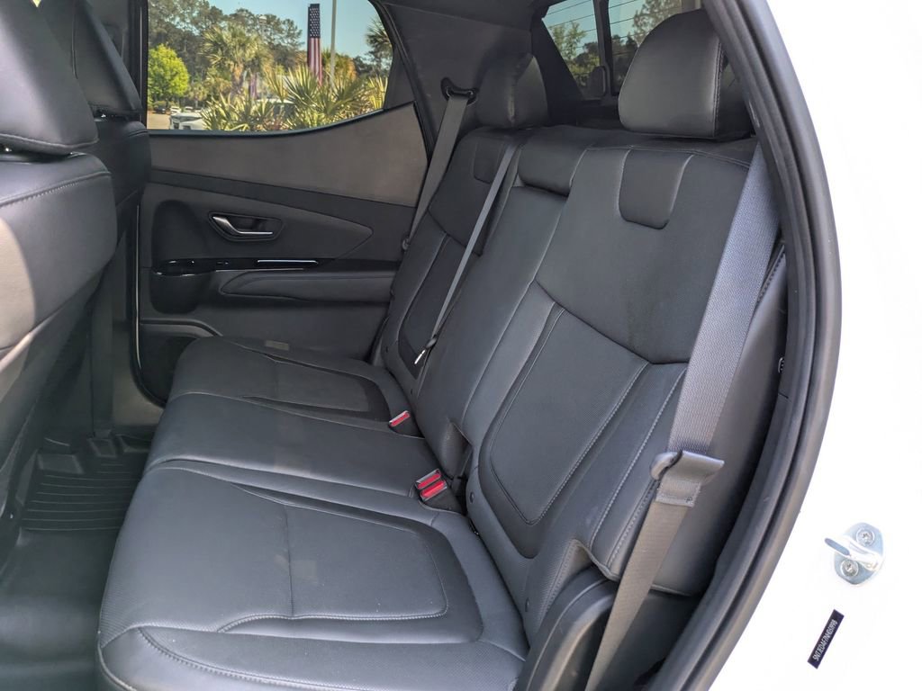 Used 2022 Hyundai Santa Cruz Limited image 13