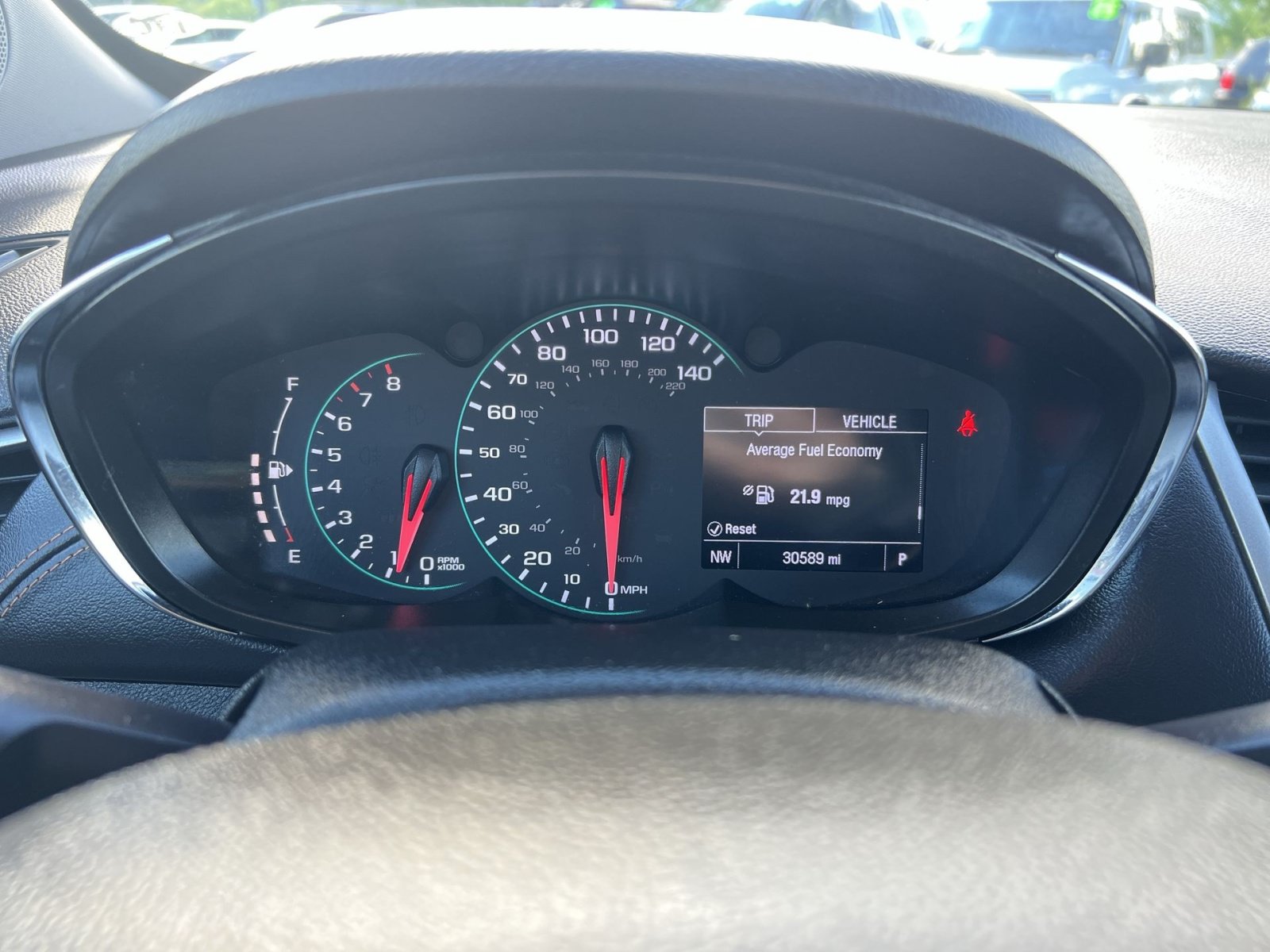 Used 2019 Chevrolet Trax LT w/ LT Convenience Package FWD image 17