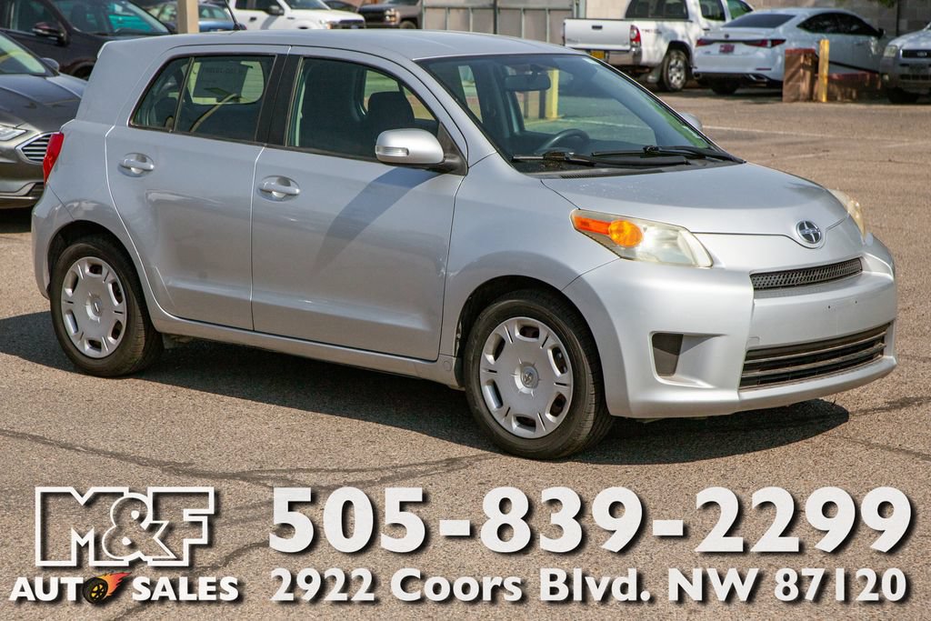 Used 2010 Scion xD FWD image 1