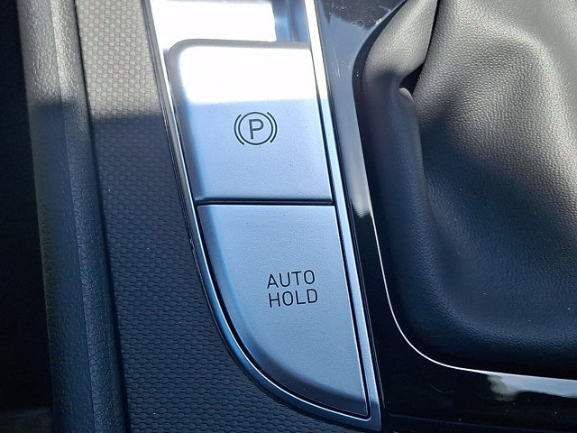 New 2026 Hyundai Elantra Limited FWD image 23