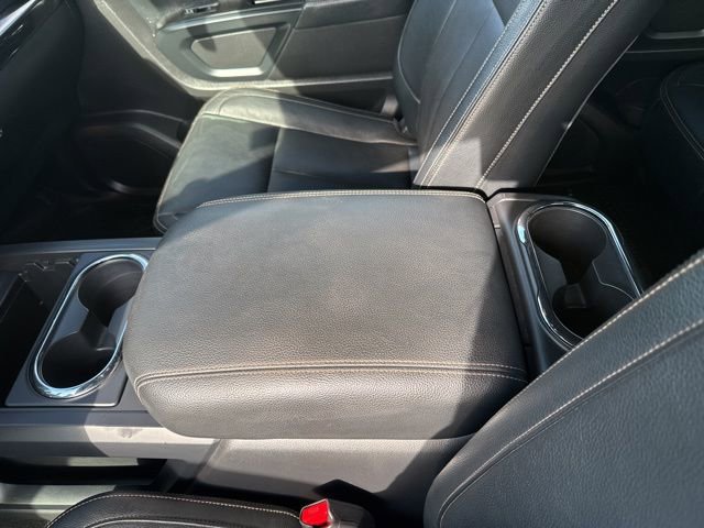 Used 2019 Nissan Titan SL w/ Midnight Edition AWD/4WD image 34