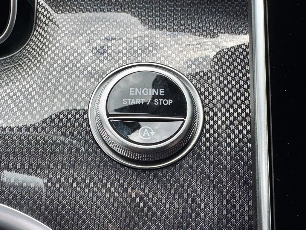 Used 2025 Mercedes-Benz CLE 300 4MATIC Coupe image 26