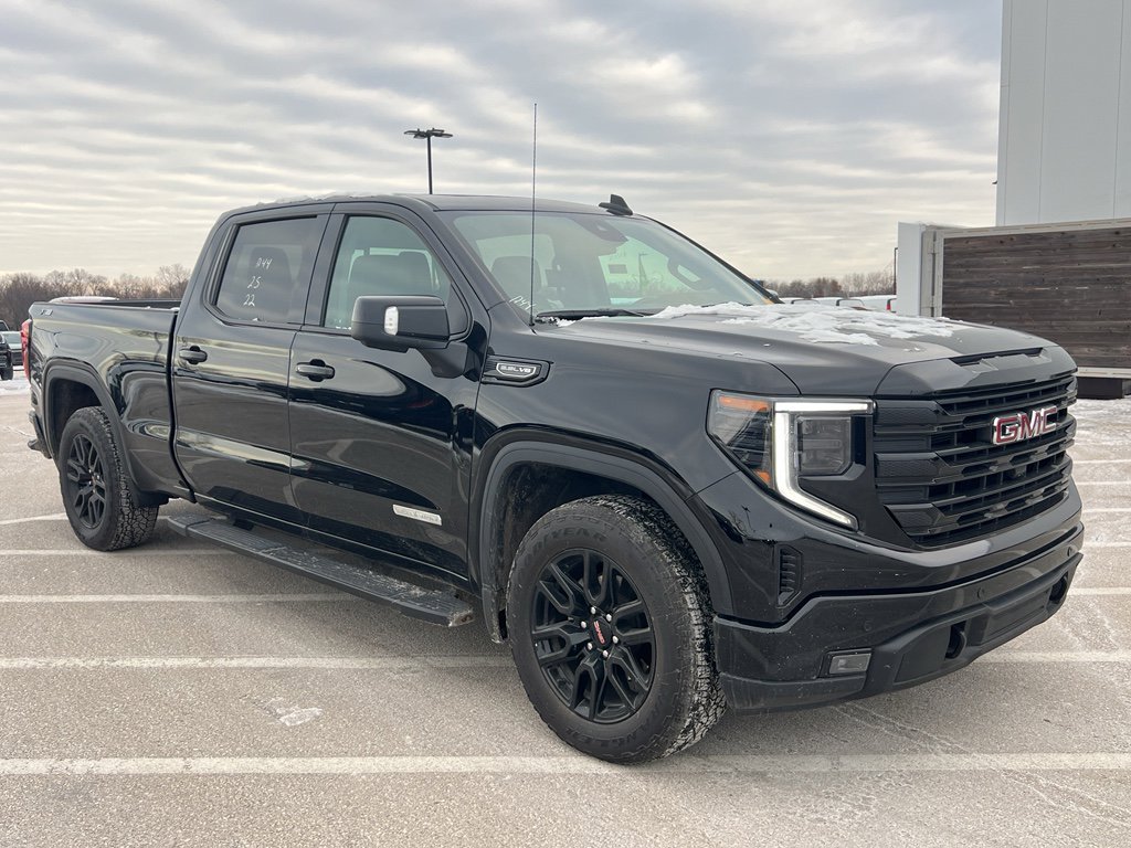 Used 2025 GMC Sierra 1500 Elevation w/ Elevation Premium Package image 8