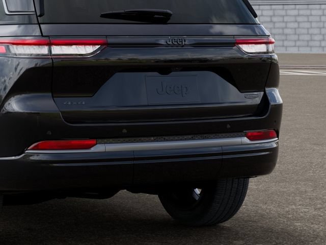 New 2026 Jeep Grand Cherokee Summit AWD/4WD image 13