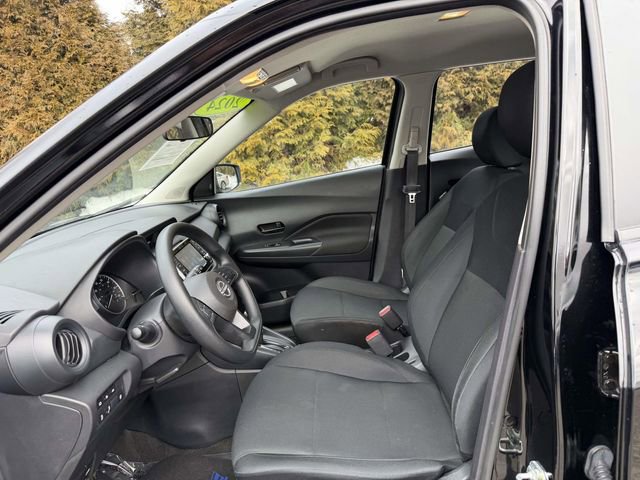 Used 2024 Nissan Kicks S image 13