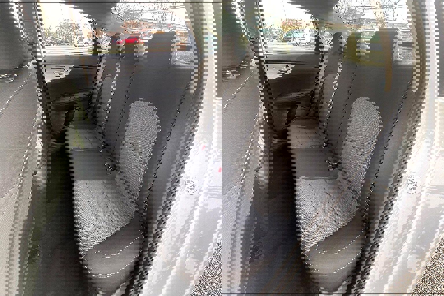 Used 2024 Kia Forte LXS image 30