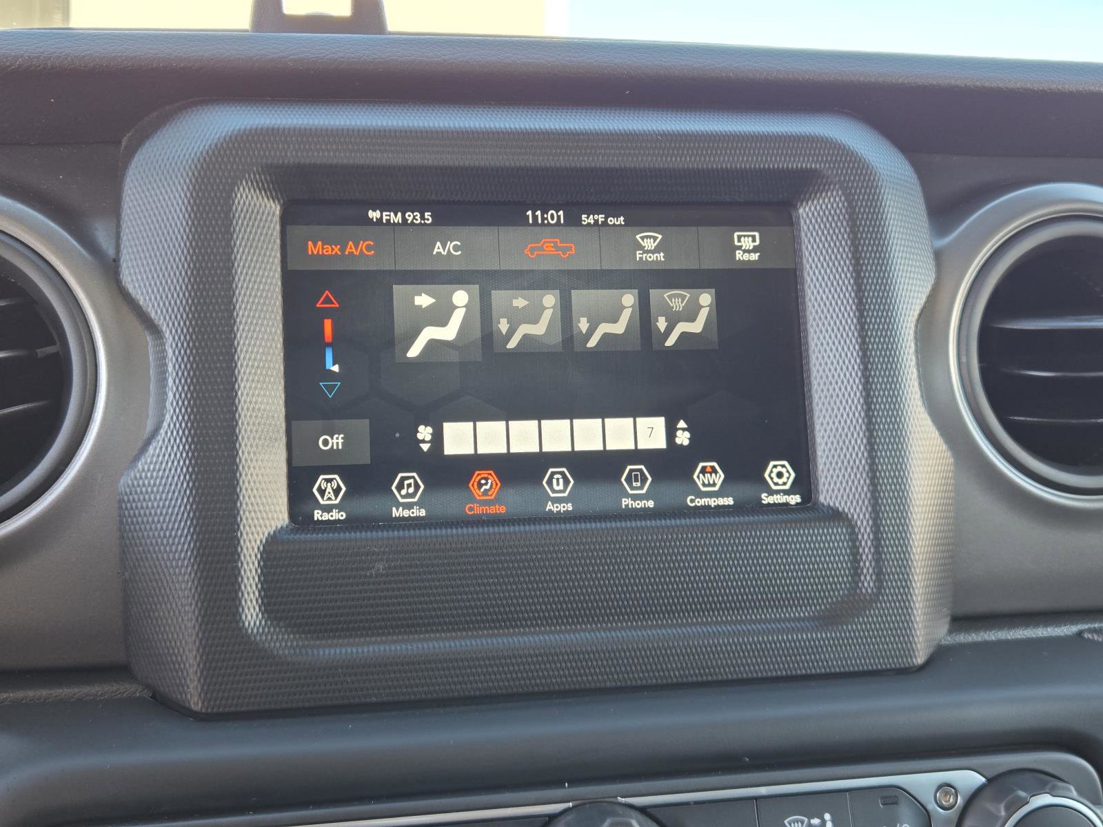 Certified 2023 Jeep Gladiator Sport image 10