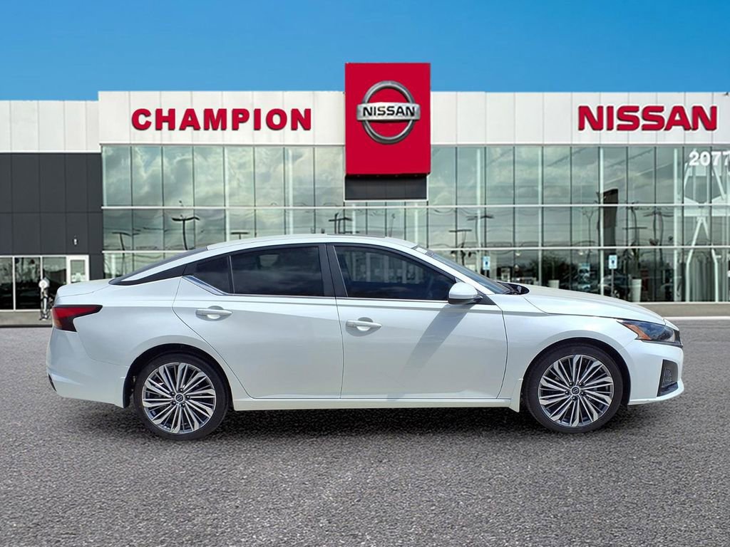 New 2026 Nissan Altima 2.5 SV w/ SV Premium Package FWD image 7