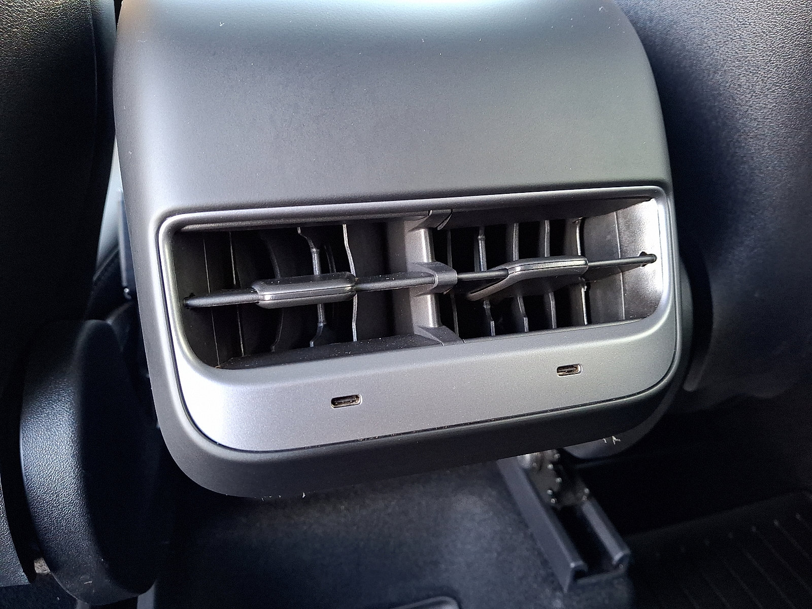 Used 2023 Tesla Model Y Long Range image 11