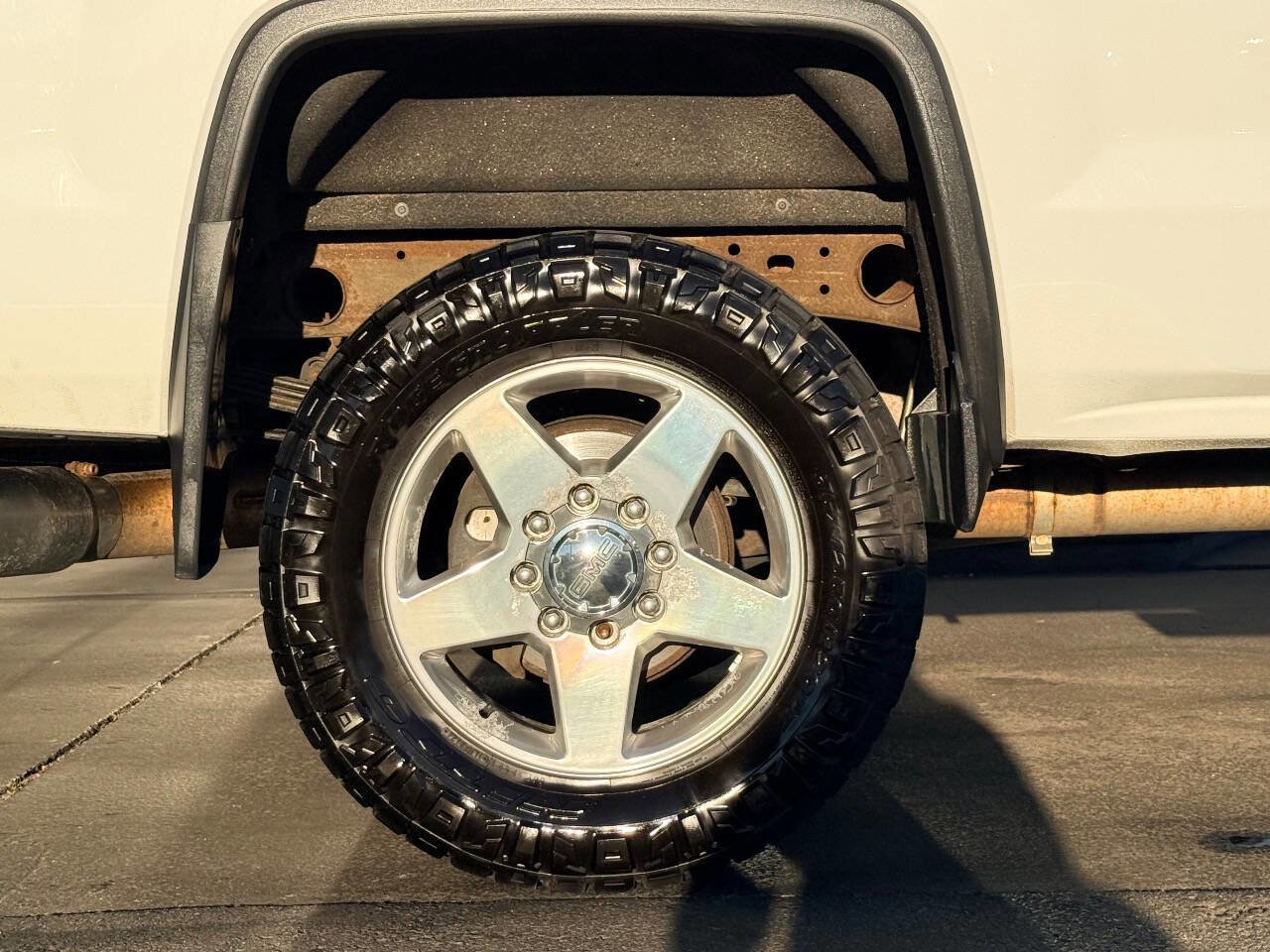 Used 2015 GMC Sierra 2500 Denali w/ Duramax Plus Package image 12