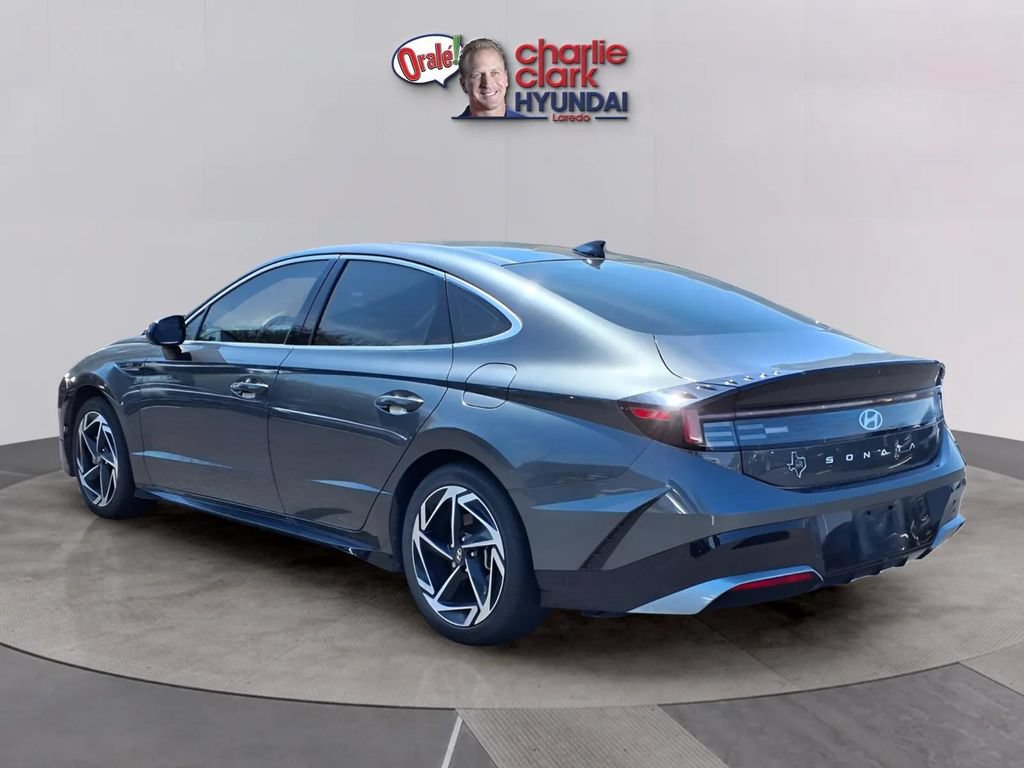 Used 2024 Hyundai Sonata SEL w/ Convenience Package FWD image 3