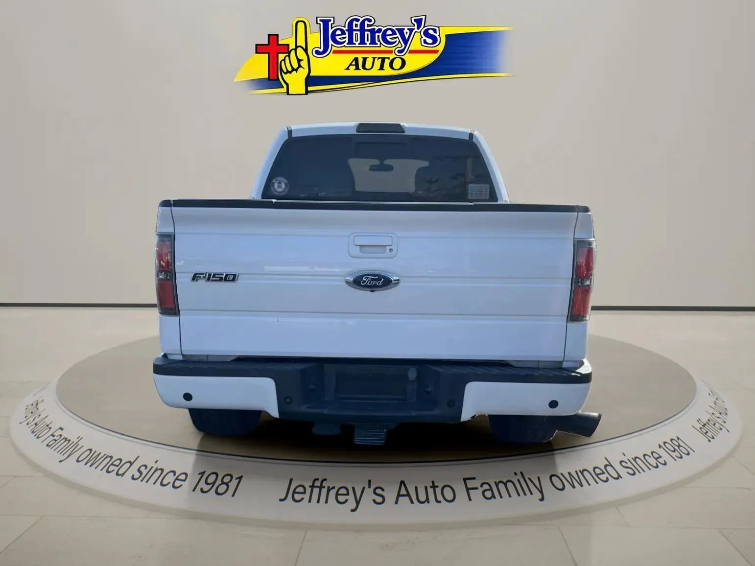 Used 2014 Ford F150 FX4 w/ Equipment Group 402A Luxury AWD/4WD image 4