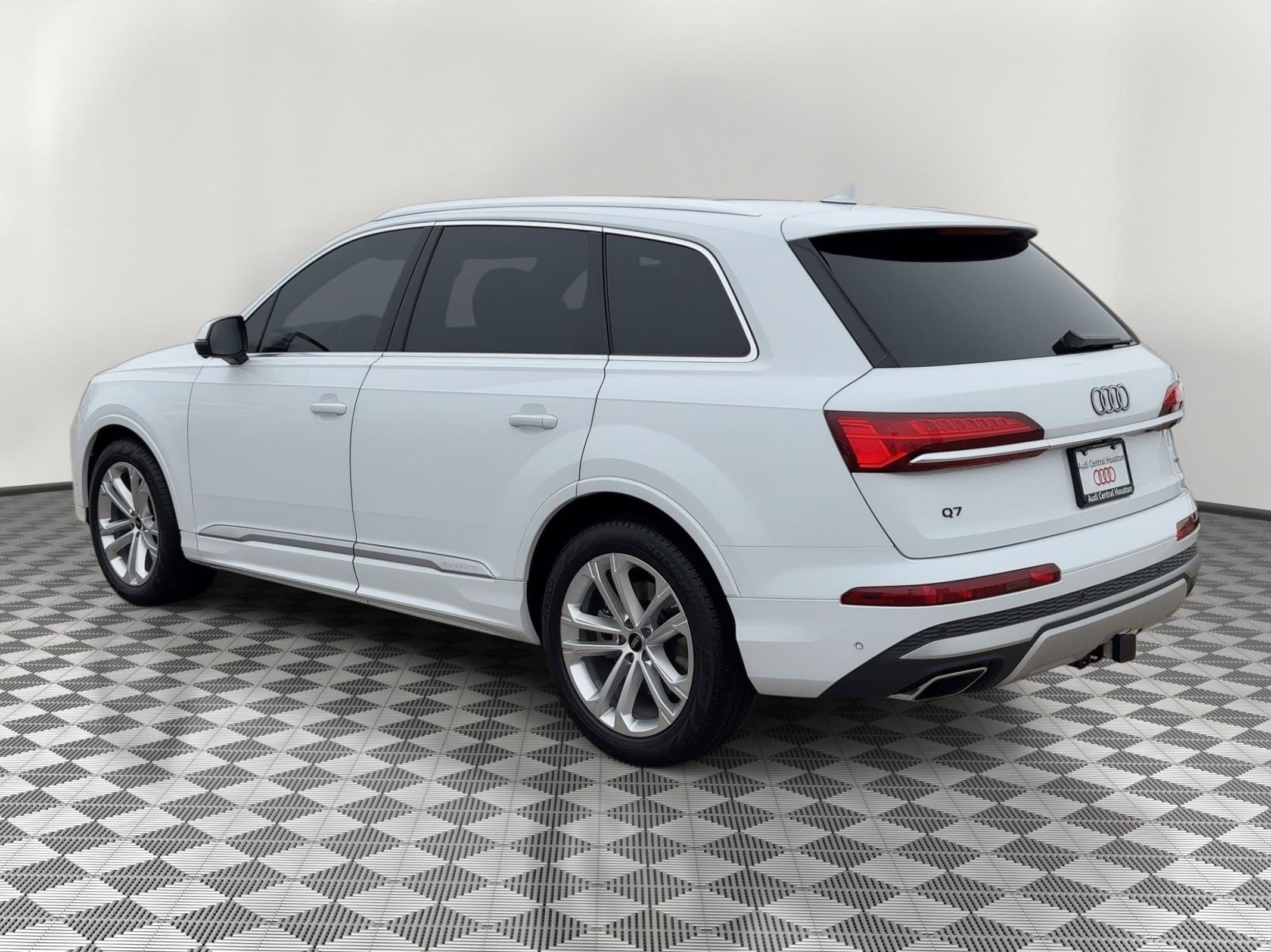 New 2026 Audi Q7 3.0T Premium Plus AWD/4WD image 3