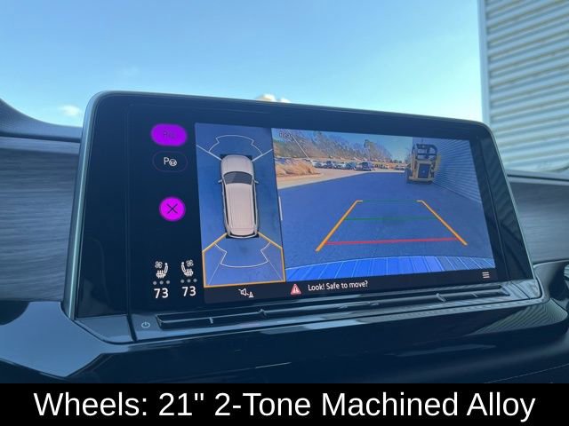 Used 2024 Volkswagen Atlas SEL Premium R-Line image 24