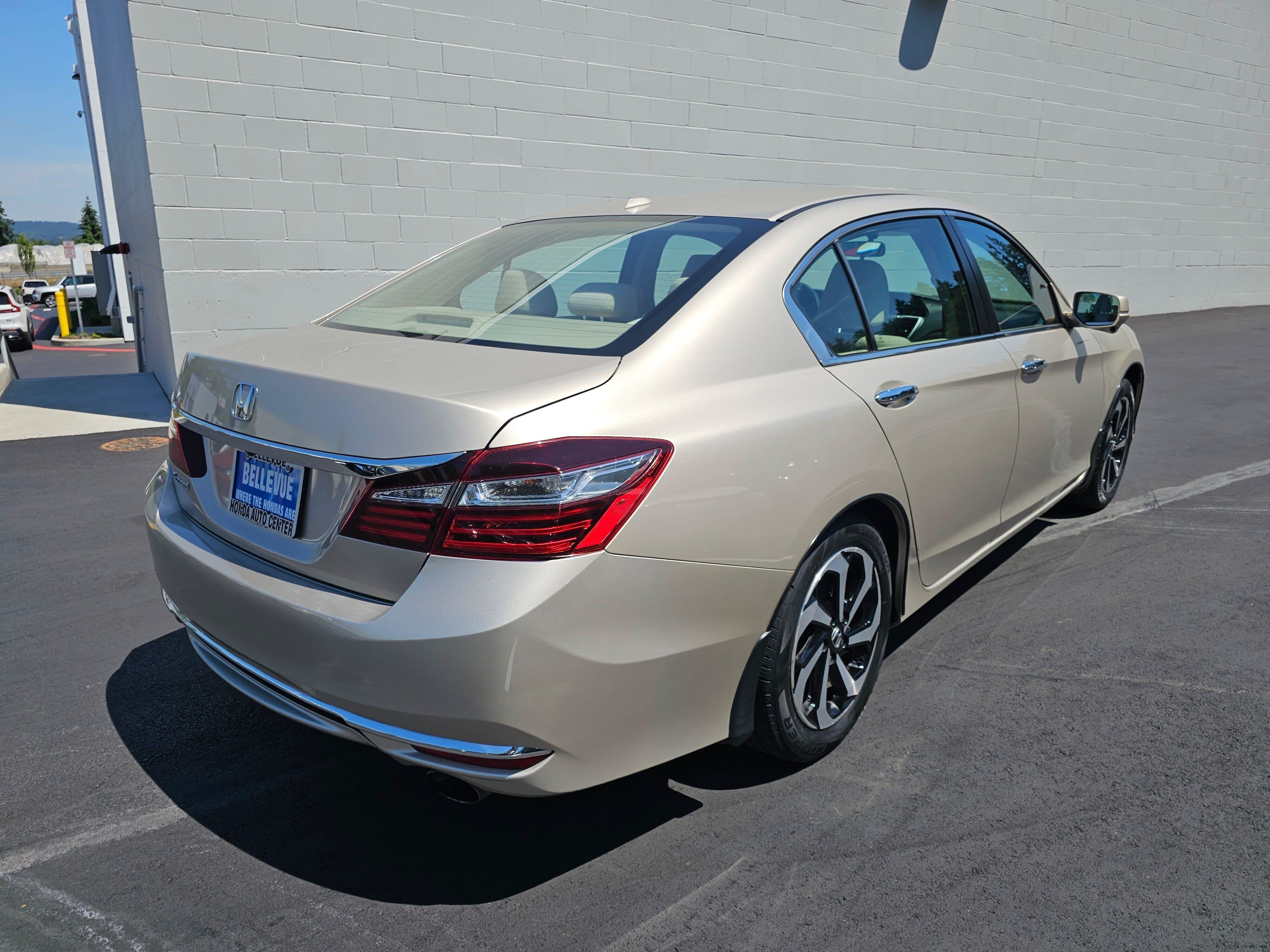 Used 2016 Honda Accord EX image 42