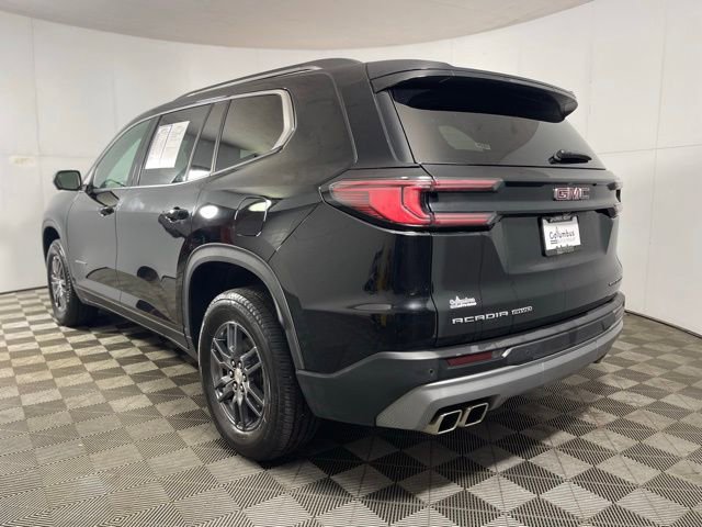 Used 2025 GMC Acadia Elevation image 4