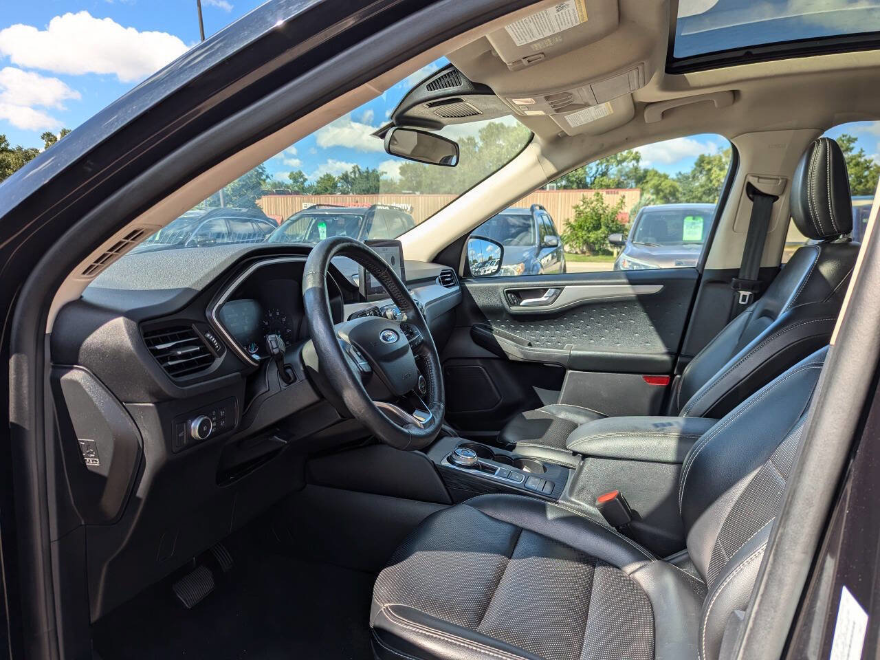 Used 2020 Ford Escape SEL image 14