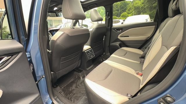 Used 2025 Subaru Forester Limited AWD/4WD image 30