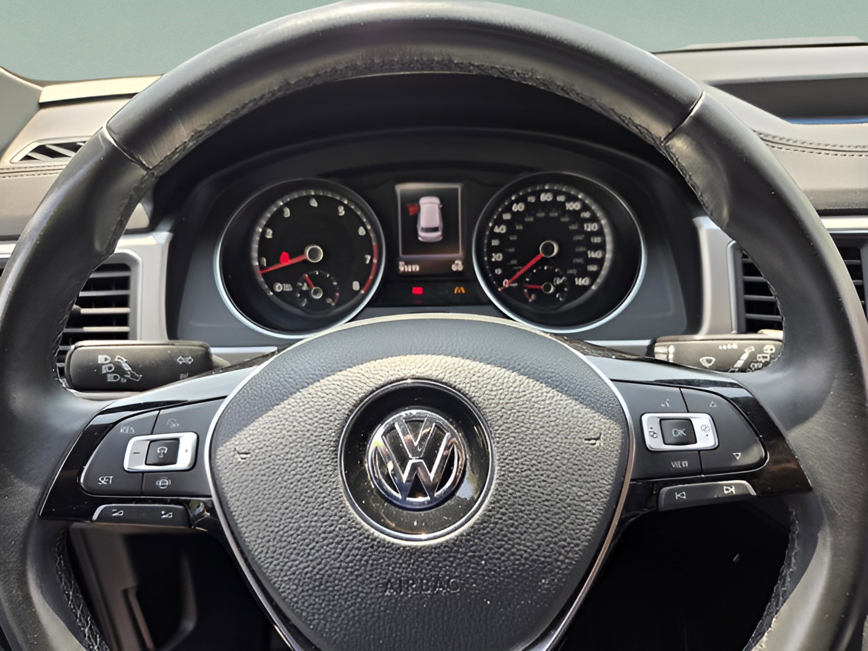 Used 2019 Volkswagen Atlas SE w/ Towing Package image 18