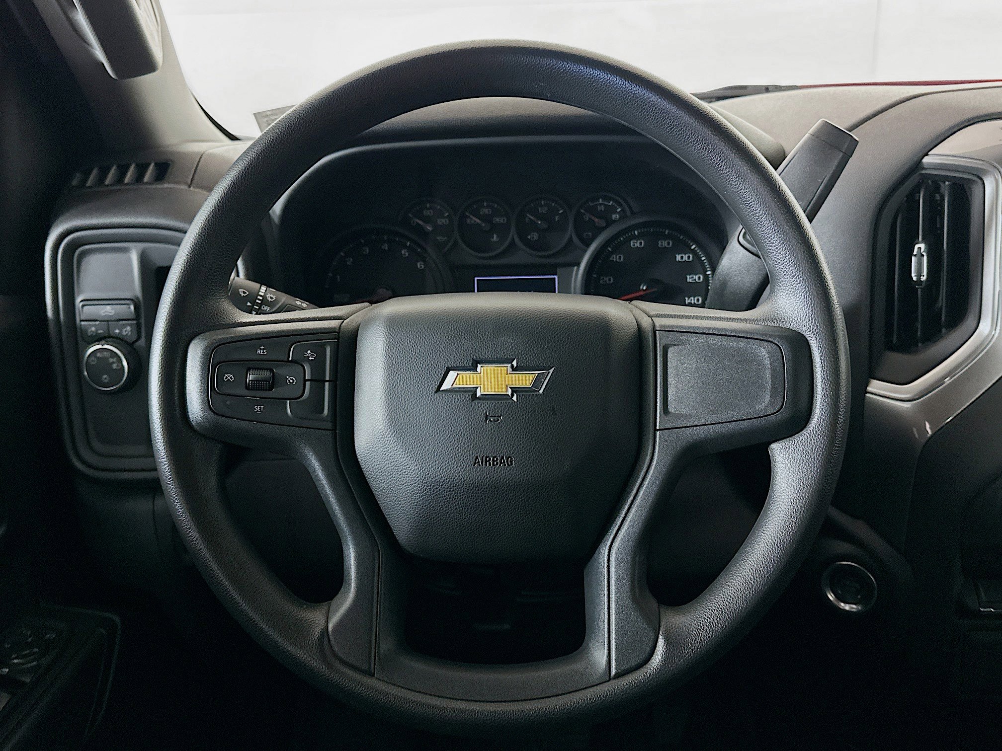 Used 2025 Chevrolet Silverado 1500 Custom image 17