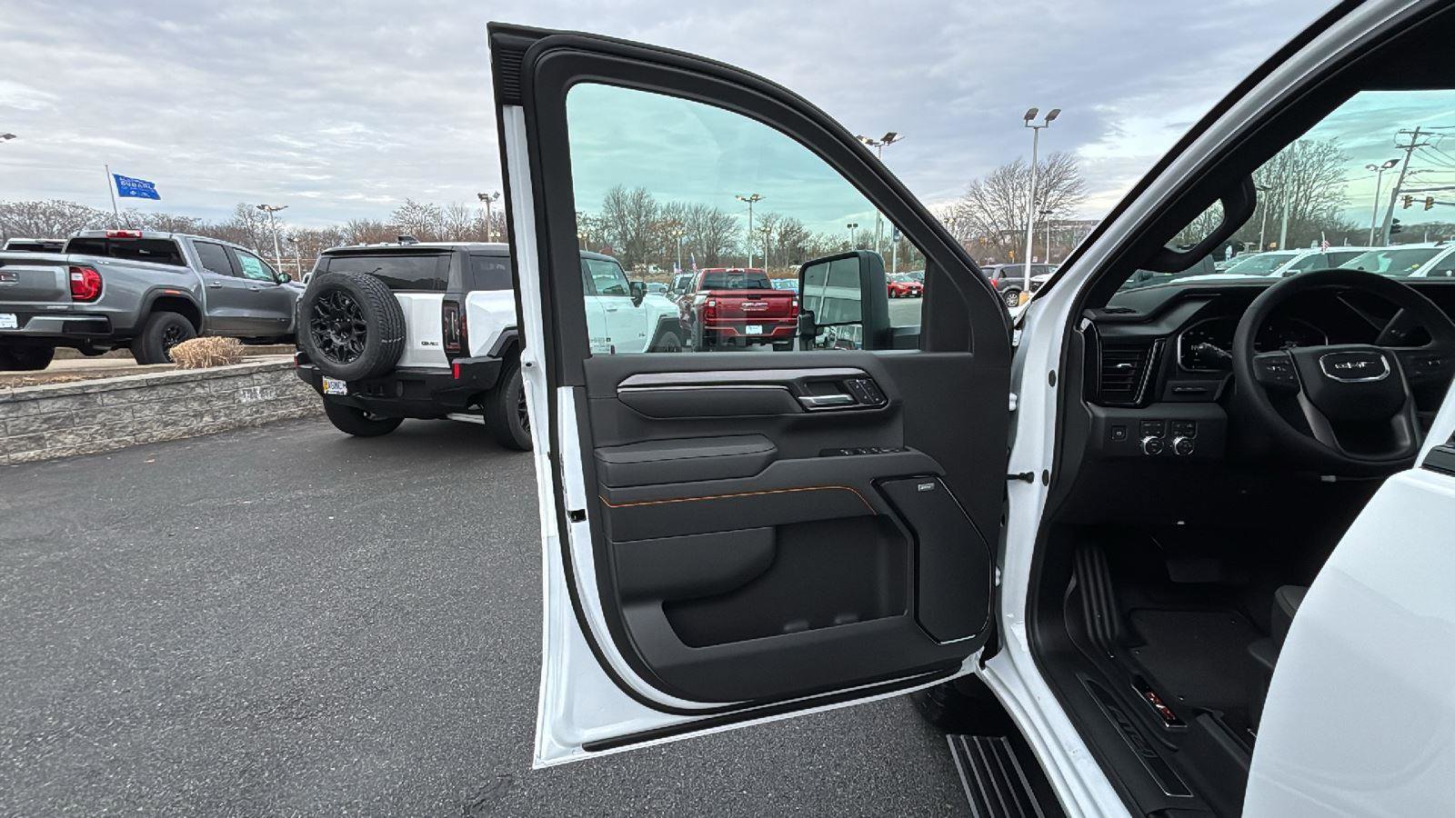 New 2026 GMC Sierra 2500 AT4 w/ AT4 Premium Plus Package image 29