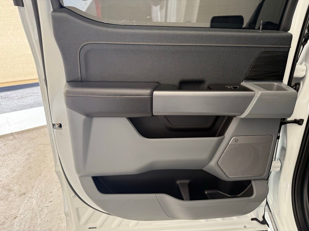 Used 2025 Ford F150 Lariat w/ Equipment Group 501A Mid image 22