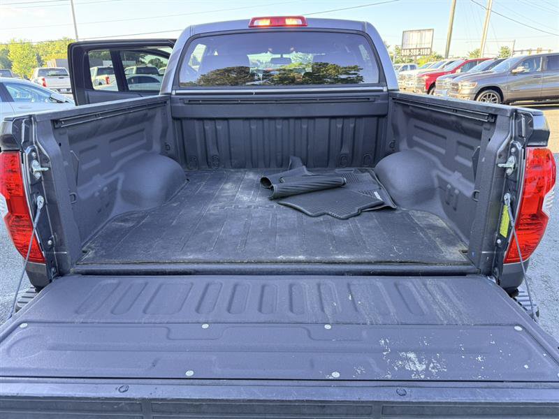 Used 2017 Toyota Tundra SR5 AWD/4WD image 17