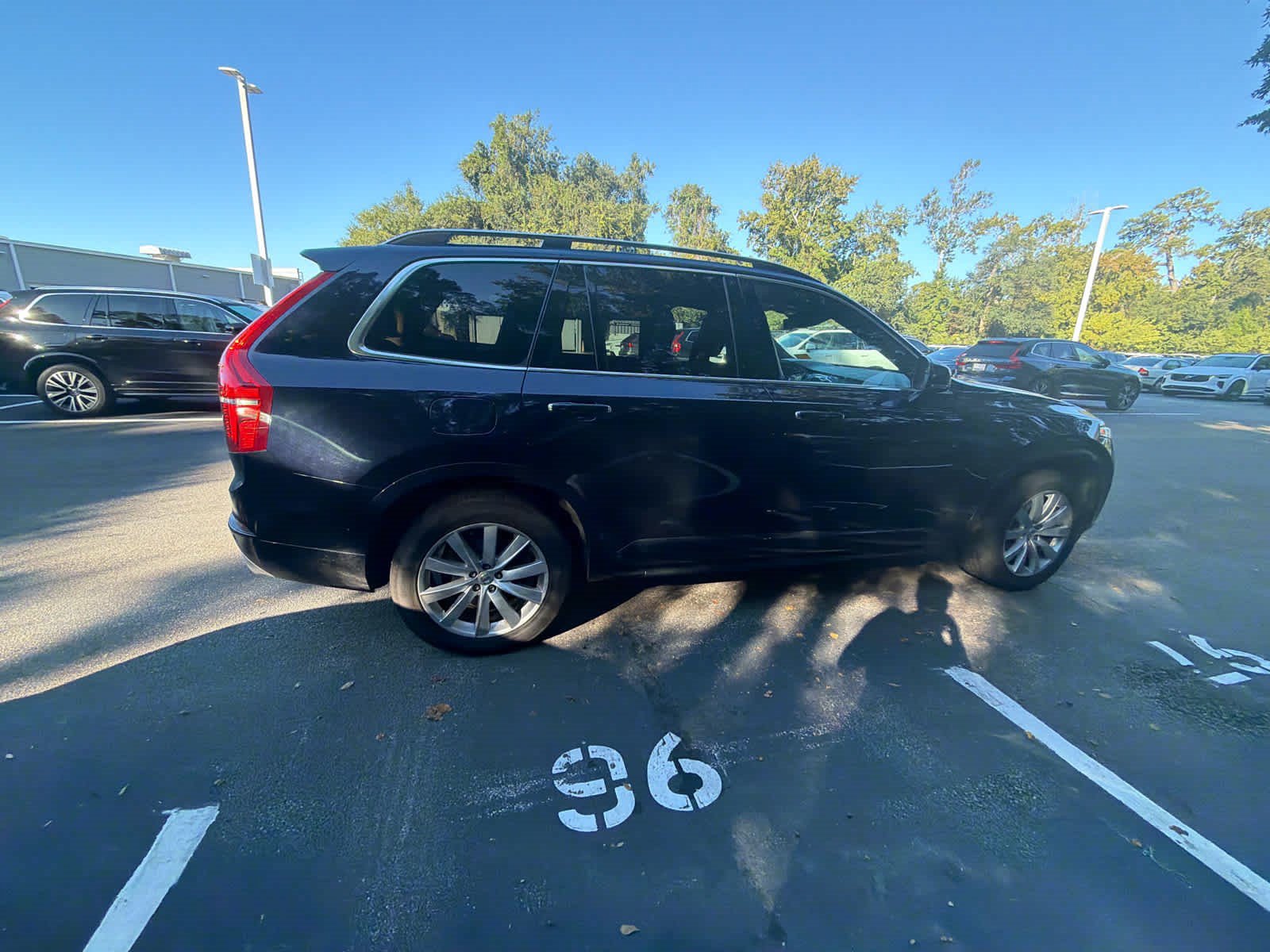Used 2017 Volvo XC90 T6 Momentum w/ Vision Package AWD/4WD image 15