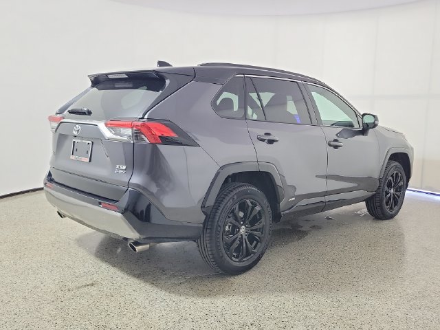 Used 2025 Toyota RAV4 XSE w/ Advanced Technology Package AWD/4WD image 5