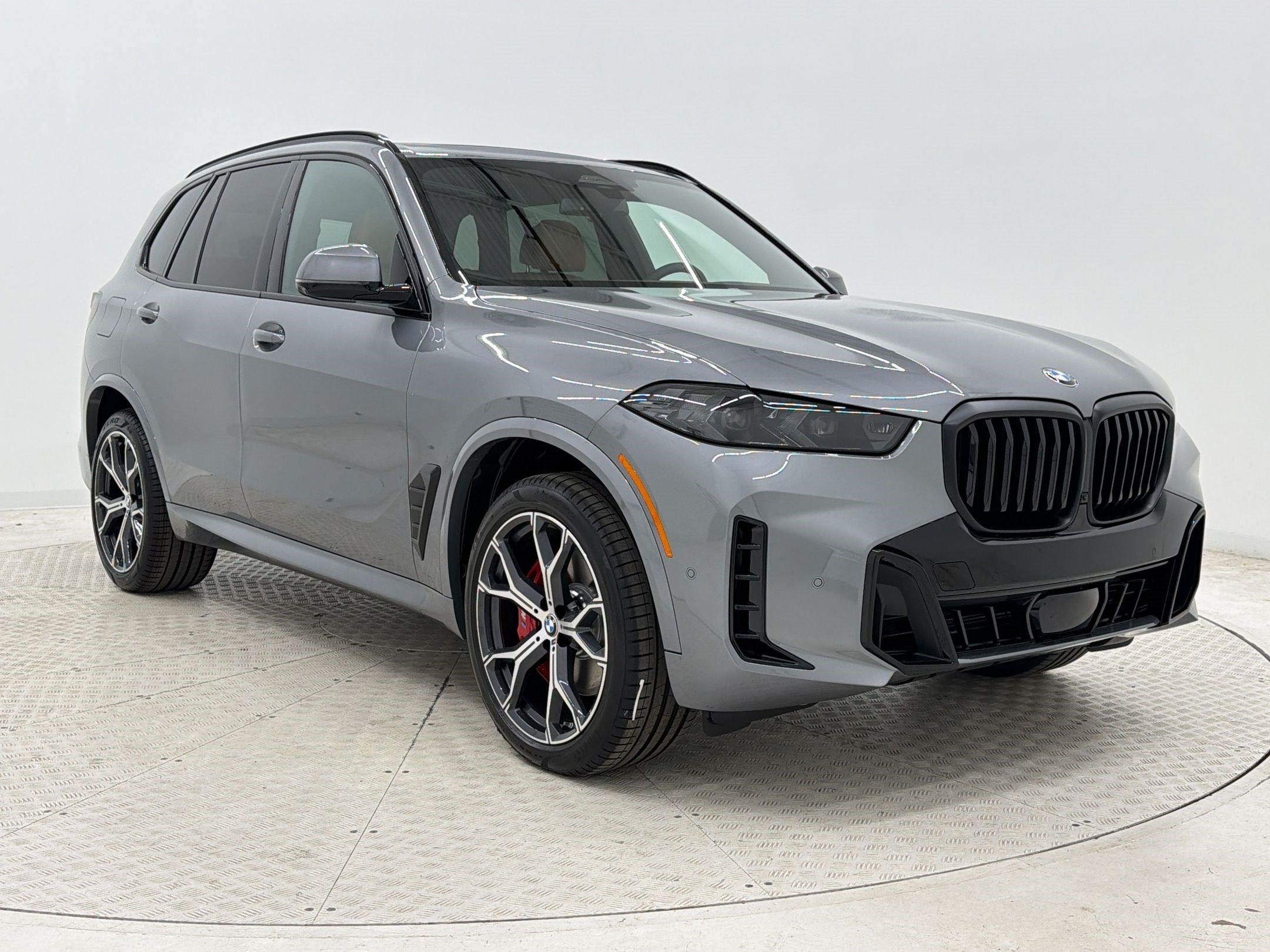 New 2026 BMW X5 xDrive40i w/ M Sport Package AWD/4WD image 6