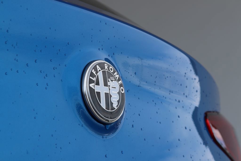 Used 2020 Alfa Romeo Stelvio Ti Sport w/ Quick Order Package 22S Sport image 13