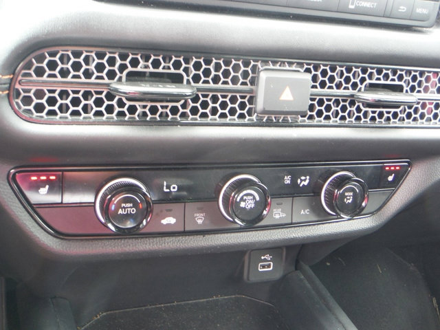 Used 2025 Honda HR-V Sport image 17