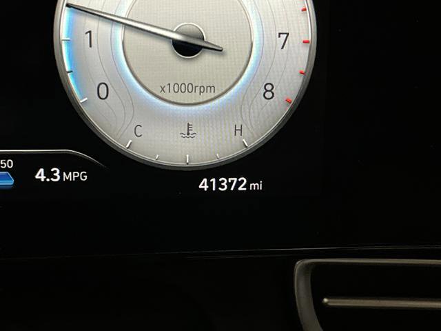 Used 2021 Hyundai Elantra Limited image 6